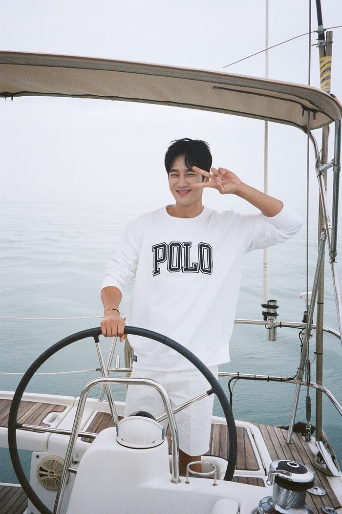 アン・ボヒョン写真集「Unbearable Moment」先行カット (写真提供:講談社)