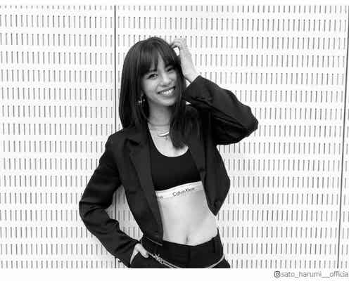 E-girls佐藤晴美“前髪復活”に絶賛相次ぐ 引き締まった美腹筋も話題に