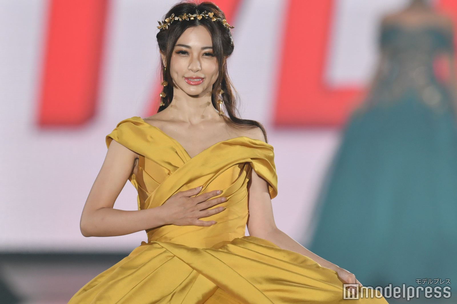 （C）モデルプレス