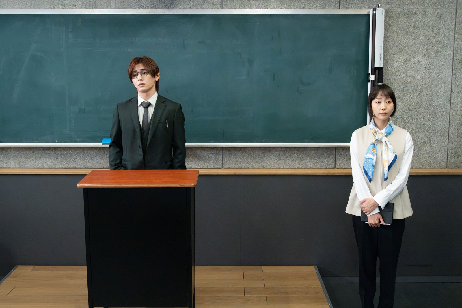 山田涼介、木南晴夏（C）フジテレビ