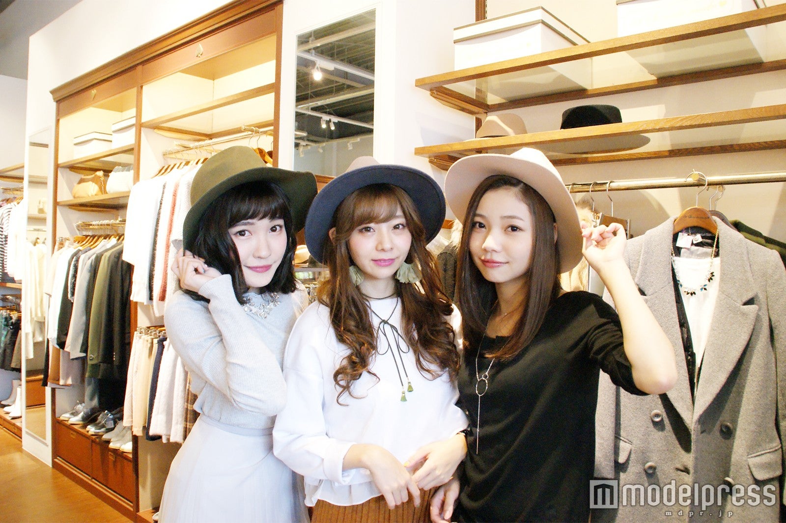 「トランテアン ソン ドゥ モード」はオフィスにもデートにも使えるアイテムが充実（C）モデルプレス