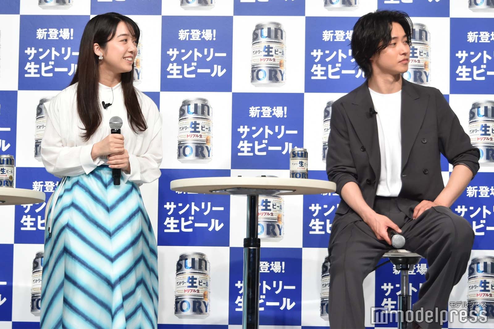 上白石萌音、山崎賢人 （C）モデルプレス