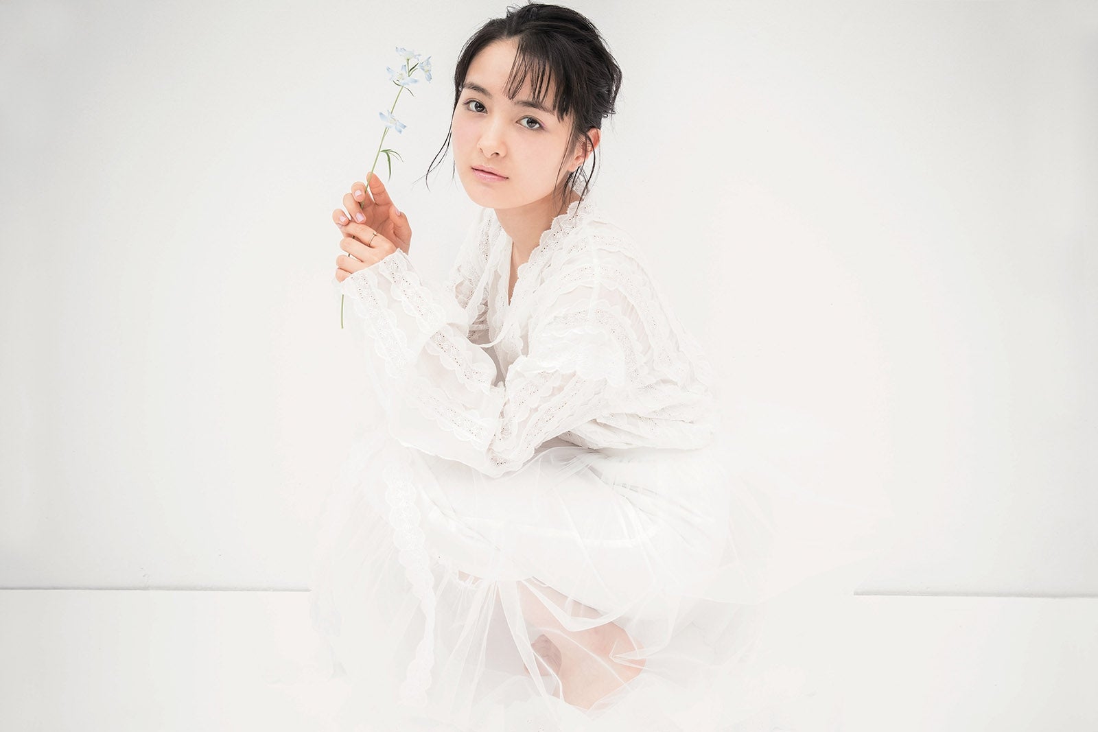 「葵わかな オフィシャルカレンダー2018」ボーナスカット（写真提供：SDP）