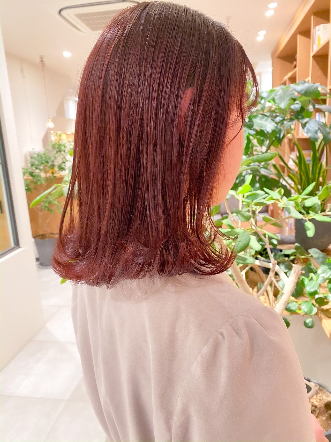 ブリーチなしでつくる 髪に優しい人気の明るめヘアカラー特集 モデルプレス