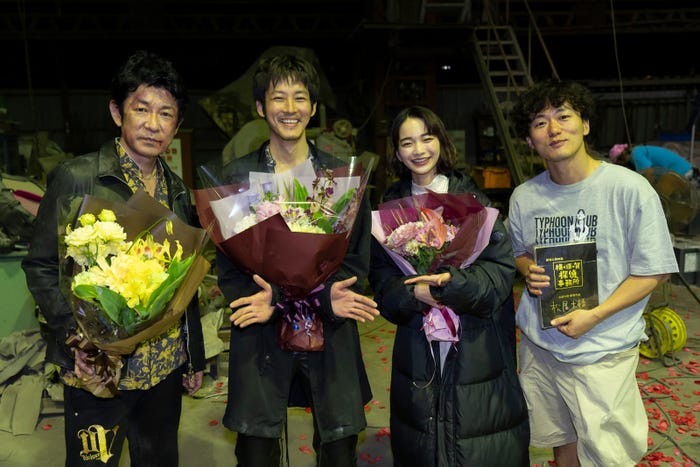 左から)永瀬正敏、松坂桃李、見上愛、松居大悟監督