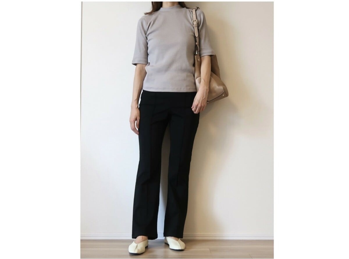 シルエットがきれいでフィット感のあるレギンスタイプなのでワンサイズ上もはきやすい　