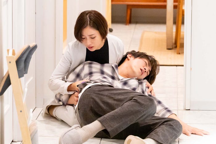 石原さとみ、亀梨和也「Destiny」第5話より(C)テレビ朝日