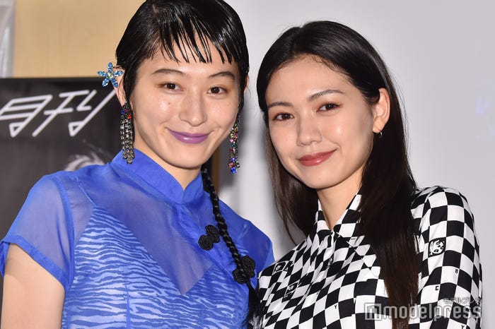 コムアイ、二階堂ふみ (C)モデルプレス