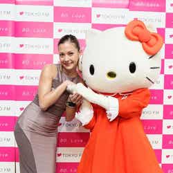 土屋アンナ、ハローキティ