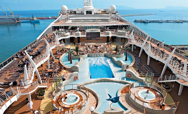 毎日がパーティ気分 フォトジェニックな豪華クルーズは海外旅行初心者にも安心 女子旅プレス