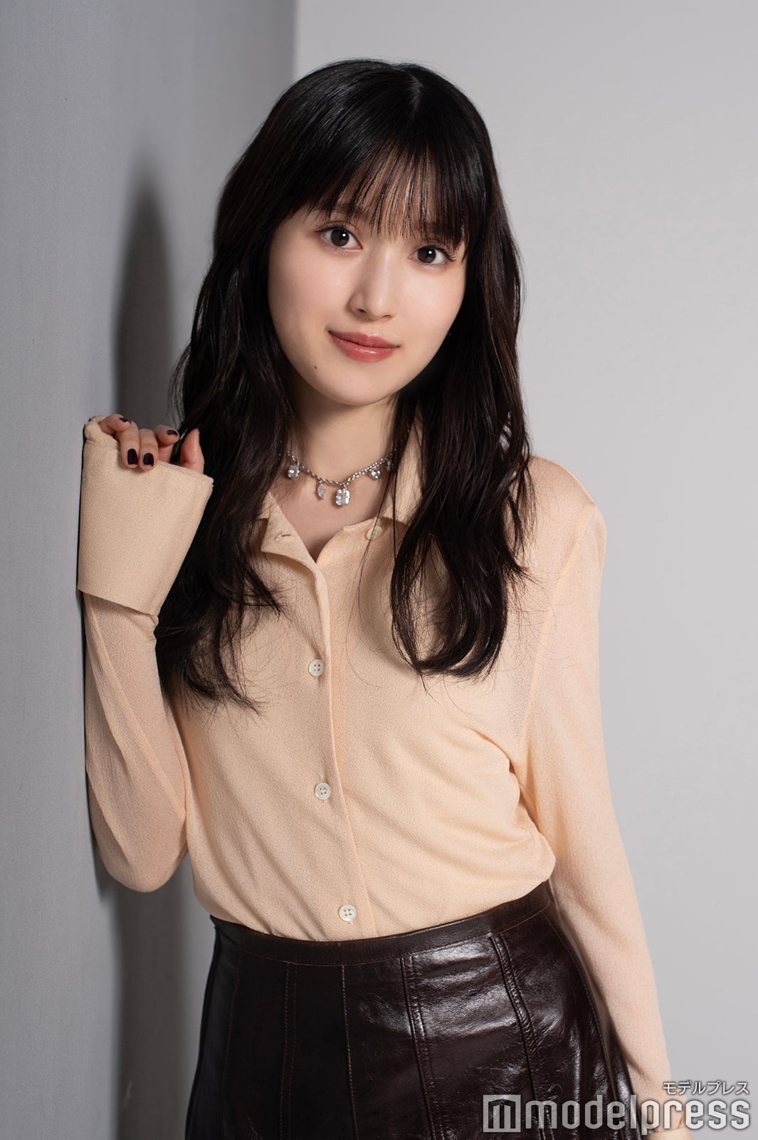 福本莉子／ヘアメイク：伏屋陽子（ESPER）、スタイリスト：武久真理江（C）モデルプレス