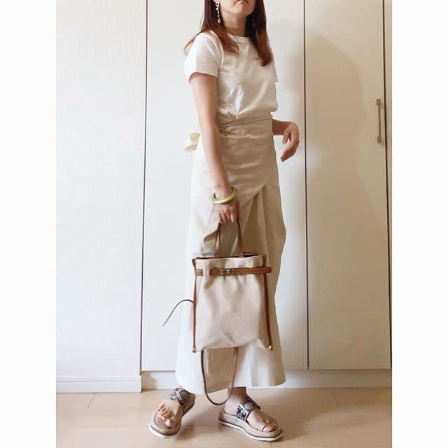 なで肩 さん集合 肩のラインが目立たないtシャツの選び方講座 モデルプレス なで肩 さん集合 肩のラインが目立たないtシャツの選び方講座 モデルプレス