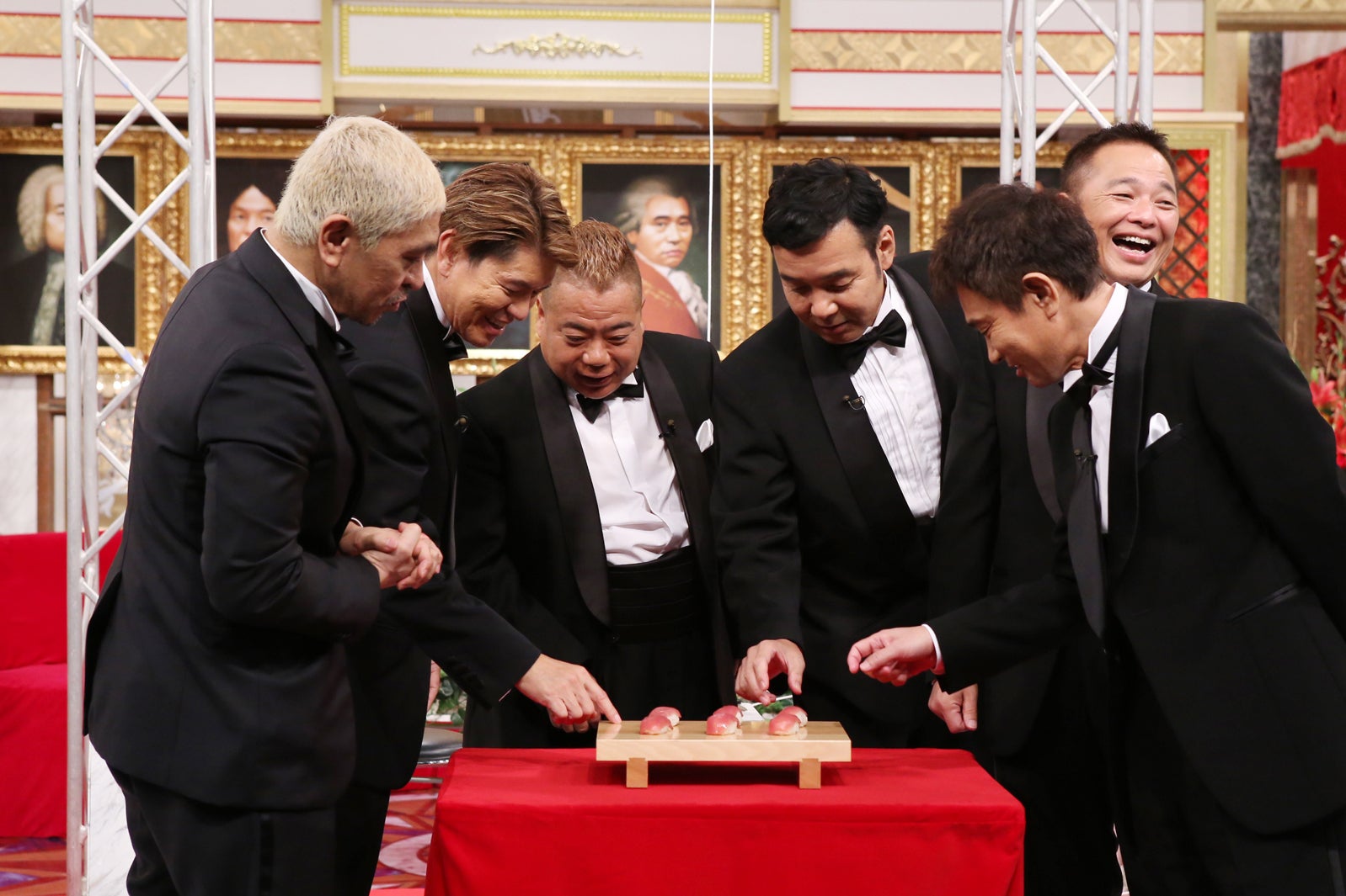 （左から）松本人志、ヒロミ、出川哲朗、肥後克広、恵俊彰、浜田雅功（C）日本テレビ