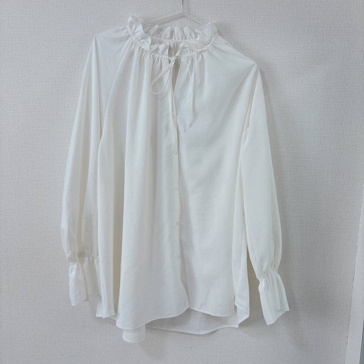 GUフリルネックチュニック　オフホワイト