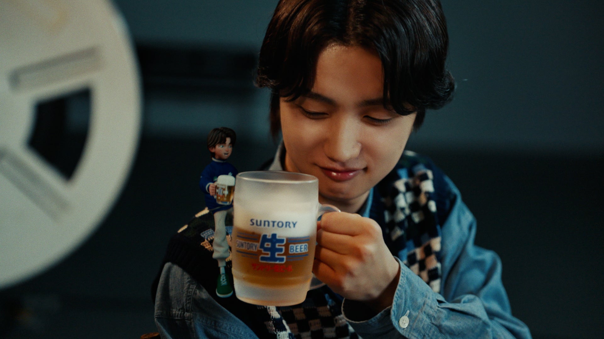 新WEBムービー「サン生と楽曲作ったよ」篇より（提供写真）