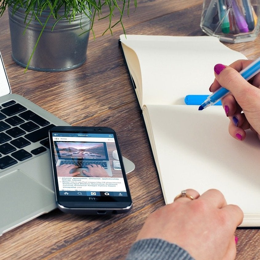 魚座o型の女性ってこんな性格 ロマンを大切にする一面や仕事 恋愛傾向をご紹介 モデルプレス