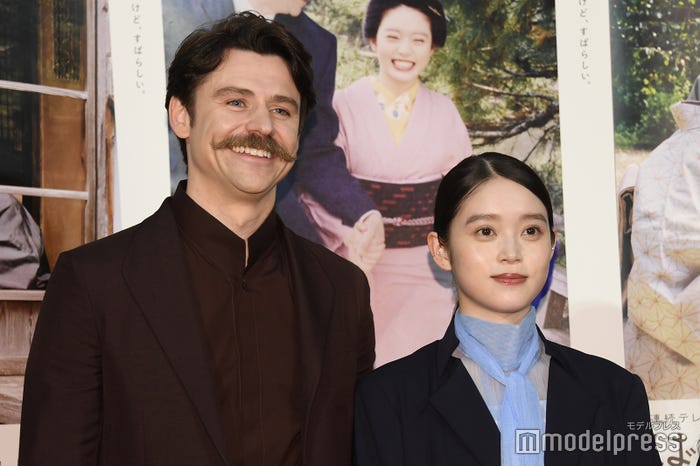 トミー・バストウ、高石あかり(C)モデルプレス