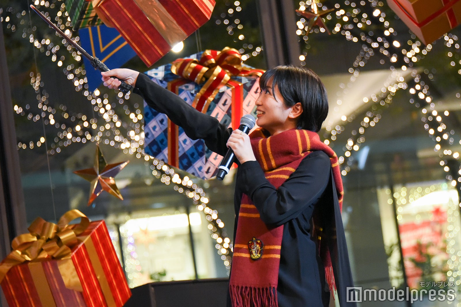 志田未来が魔法をかけると…（C）モデルプレス