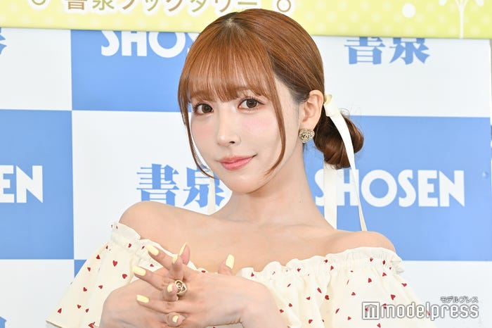 三上悠亜(C)モデルプレス