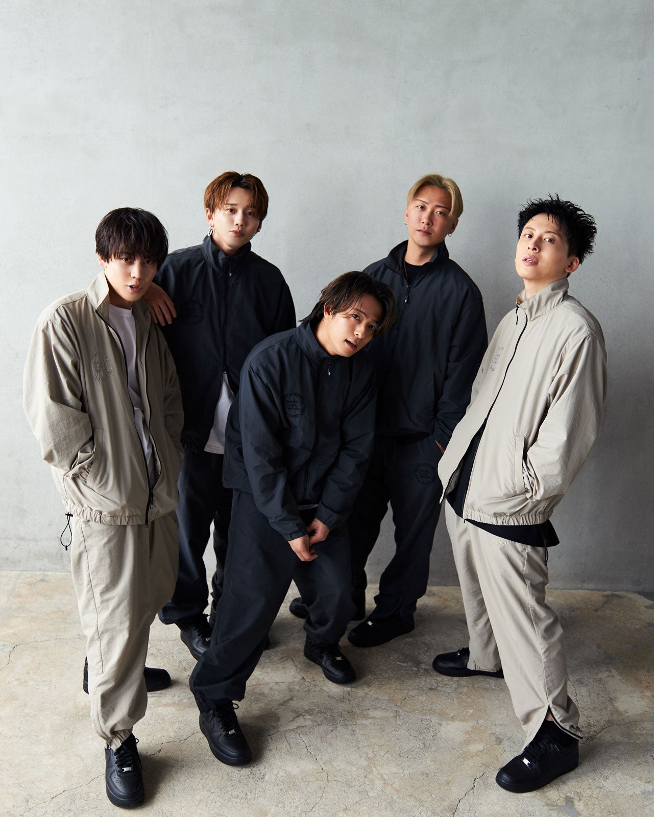 Da-iCE、メジャーデビュー10周年企画始動 第1弾は“地上波でも匂わせで着用”限定コラボアイテム - モデルプレス