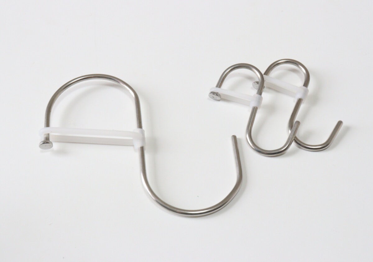 これ考えた人に大拍手！「毎回外れてストレスだった…」しっかり固定できる100均の便利フック