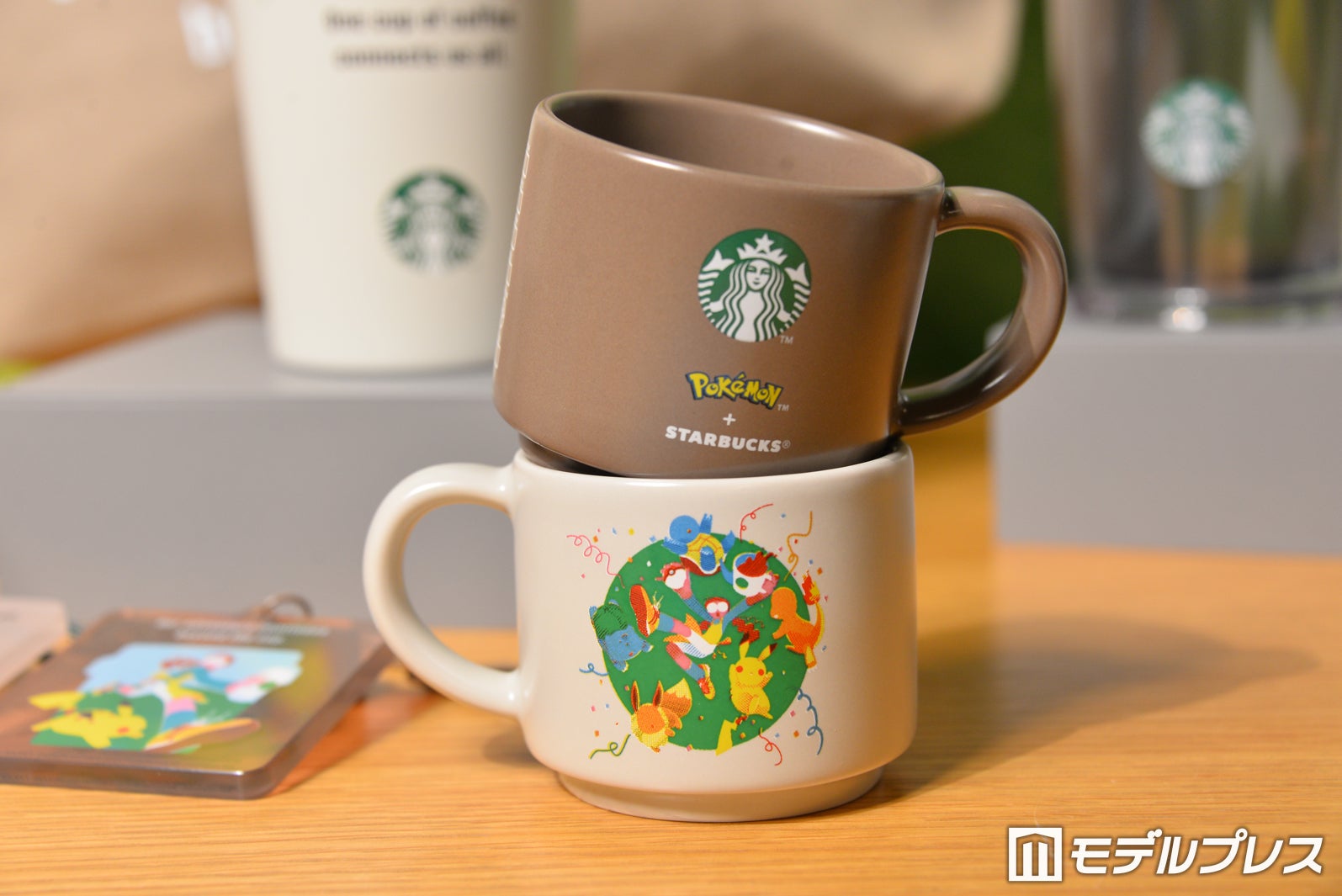『Pokemon + STARBUCKS 2WAYスタッキングデミマグ 89mlコーヒーコネクション/コーヒーアドベンチャー』　各￥2,200（C）モデルプレス