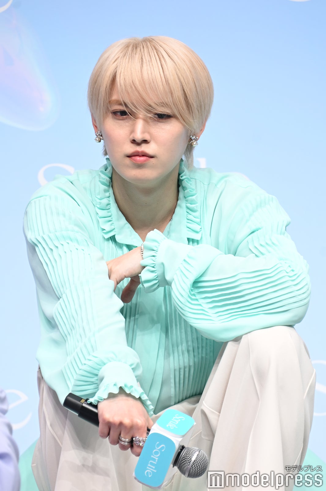 JO1白岩瑠姫、ハードな撮影で足痛める 佐藤景瑚からまさかの誘いに「こいつが1番やわらかくない」