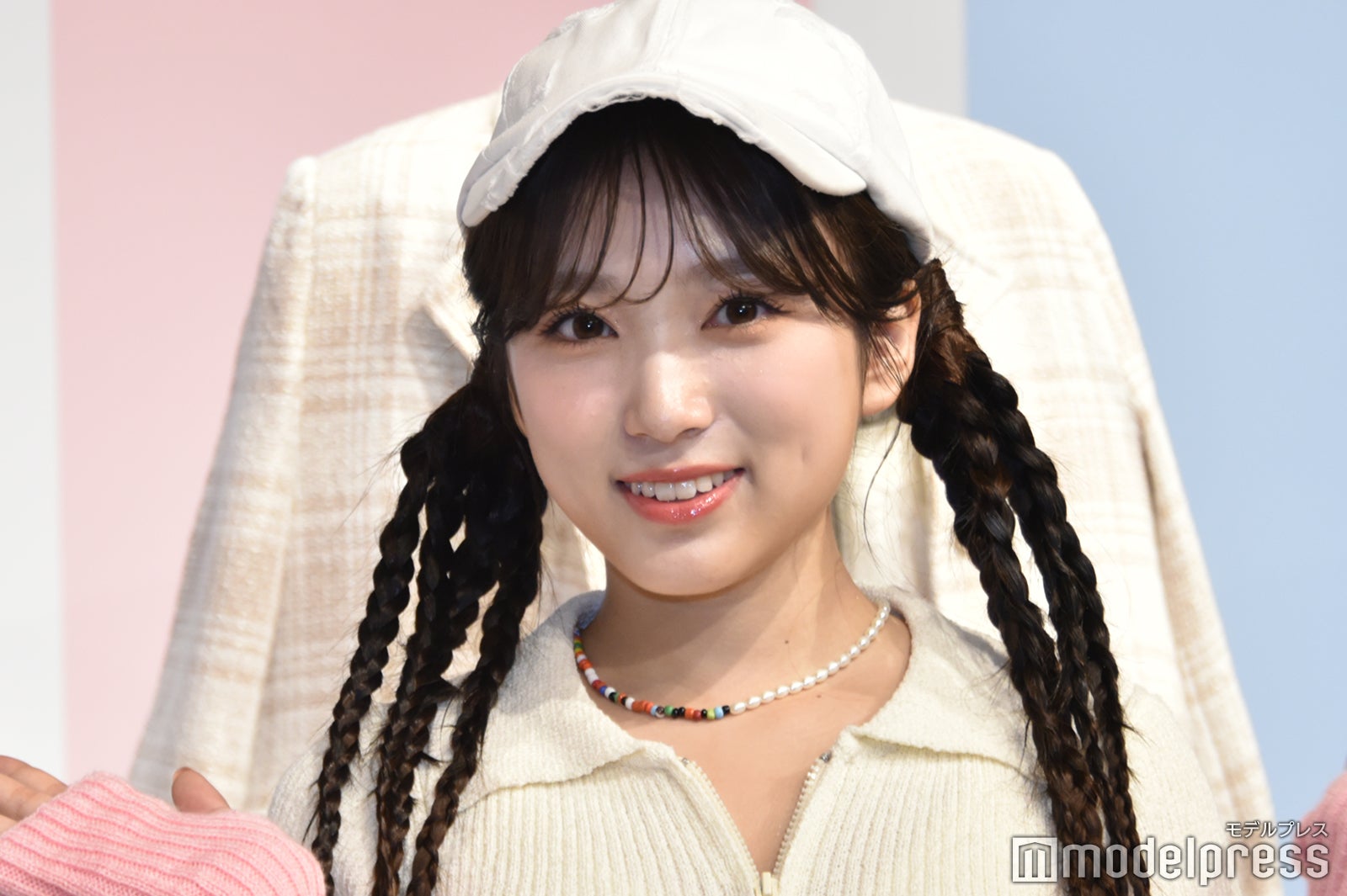 矢吹奈子、美ウエスト覗かせたY2Kルック SHEIN JAPAN2024