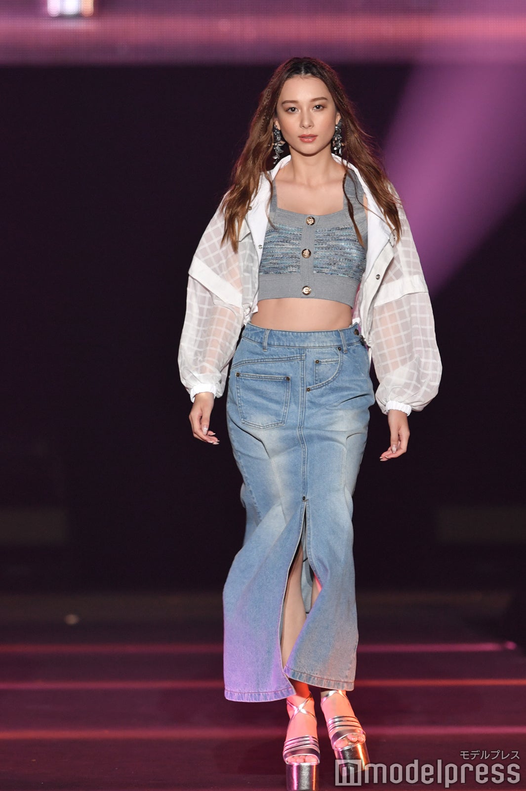 （C）モデルプレス