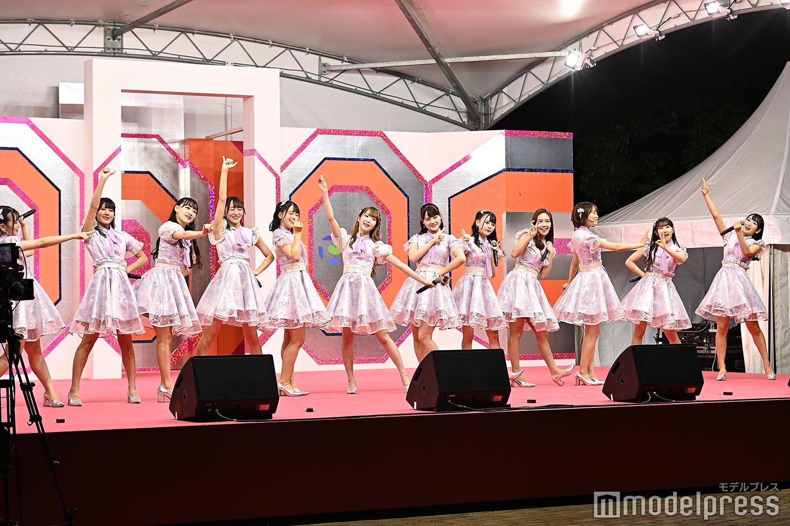 ＝LOVE（C）モデルプレス