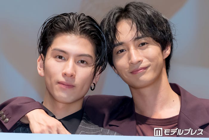 古屋呂敏、長谷川慎(C)モデルプレス