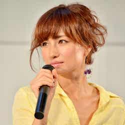 「mama fes 2013 spring」のトークショーに登場した佐田真由美