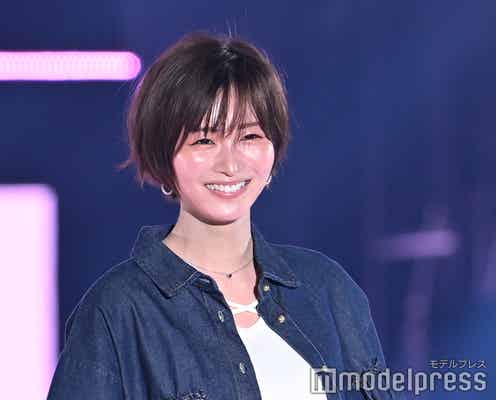 岡崎紗絵、クロストップスチラリ 春っぽコーデ披露【TGC2025S/S】