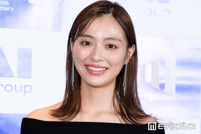 内田理央、“別人級”ギャル姿の過去ショット公開「激レア」「元気出た」と反響