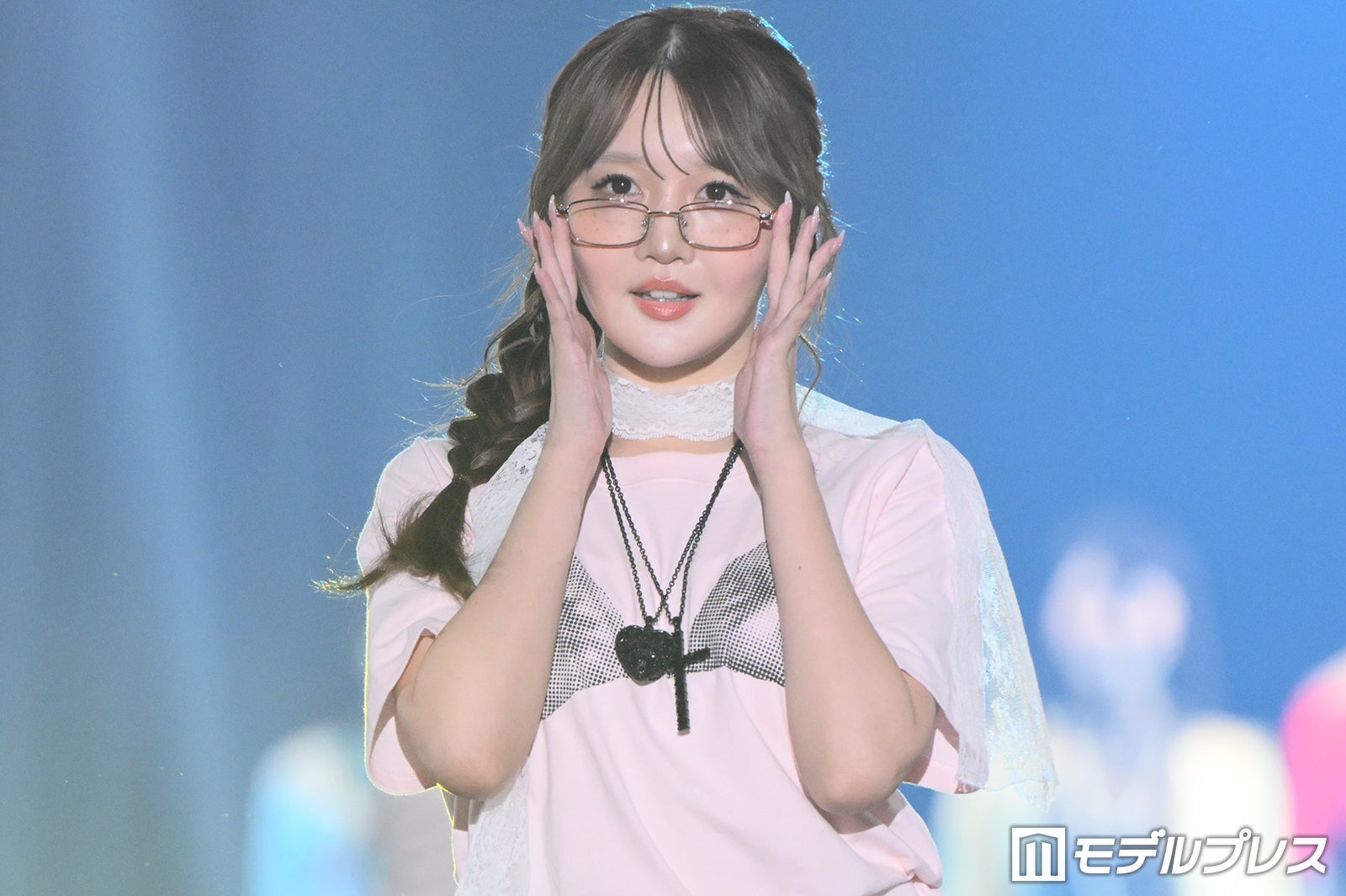≒JOY（C）モデルプレス