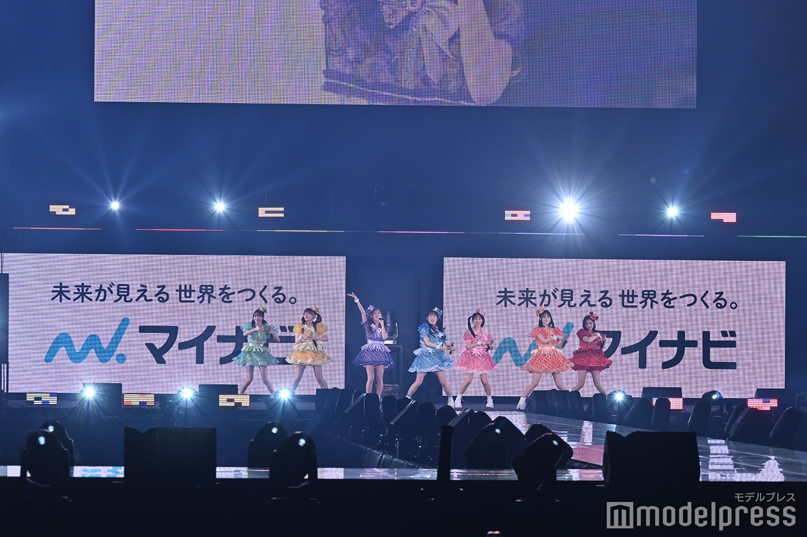 FRUITS ZIPPER（C）モデルプレス