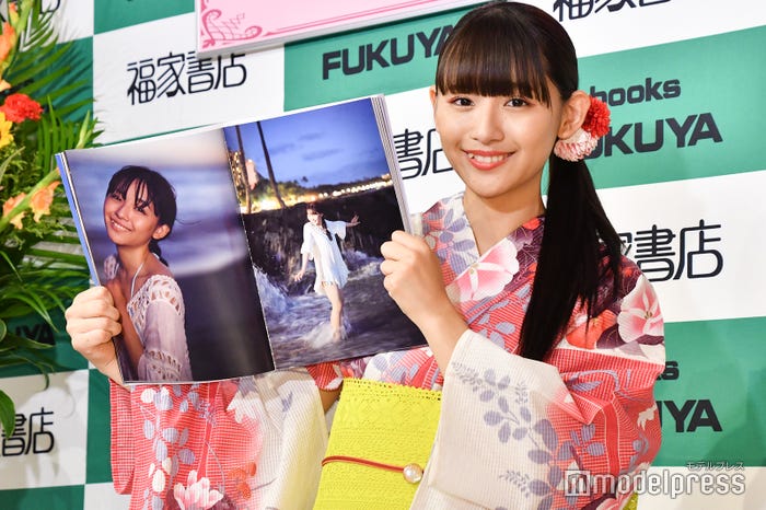 浅川梨奈(C)モデルプレス