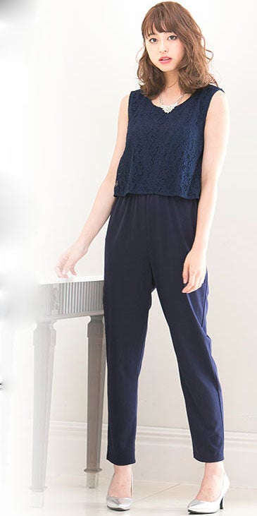 バックスリットレース切替ノースリーブオールインワン「神戸レタス」2990円（税込）／画像提供：神戸レタス