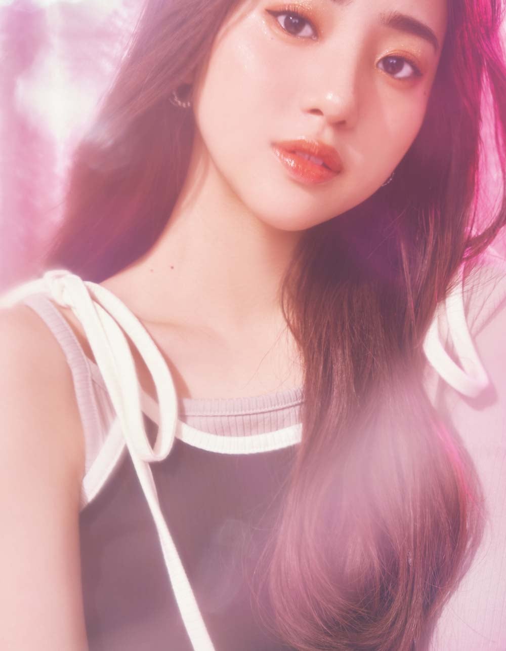 中町綾（画像提供：KADOKAWA）