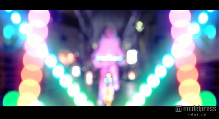 大塚愛/最新ミュージックビデオ「LOVE FANTASTIC」より