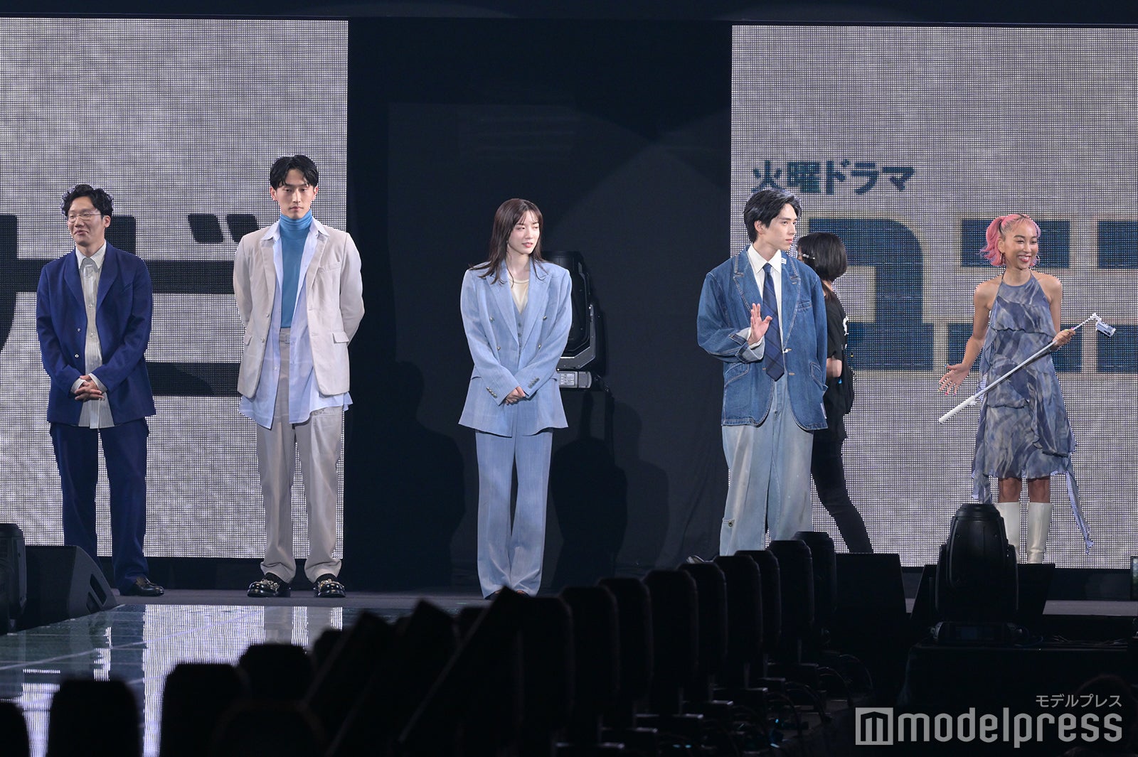 「ユニコーンに乗って」コラボステージの様子（C）モデルプレス