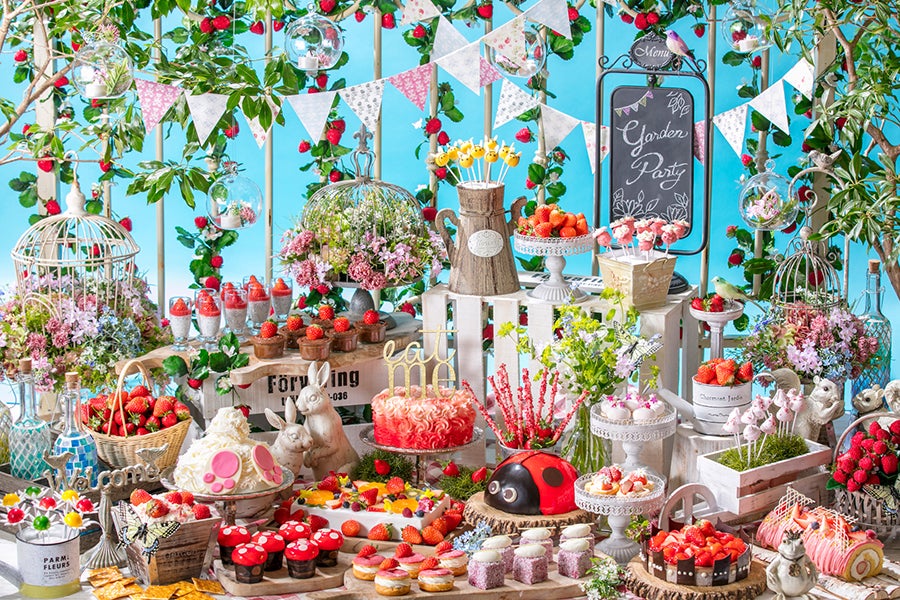 「いちごに恋するガーデンパーティー」 ～ストロベリーデザートブッフェ～お花畑でつかまえて！