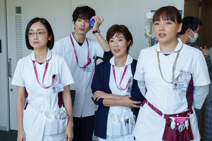 安達祐実、岡田将生、寺島しのぶ、野呂佳代 「ザ・トラベルナース」第6話より(C)テレビ朝日