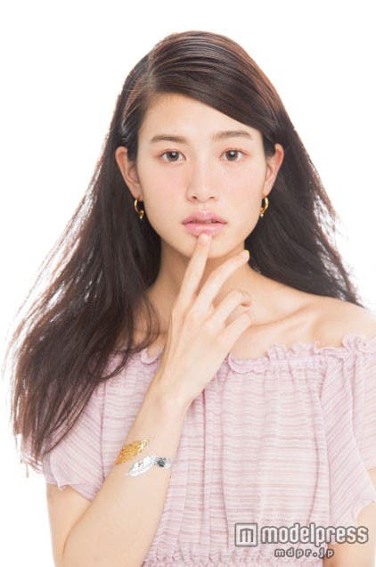 ナチュラルな可愛らしさを演出してくれる「KOHAKU」