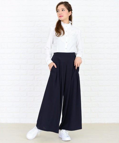 冬のガウチョパンツコーデ 21 寒い季節にも合う大人の着こなしを紹介 モデルプレス