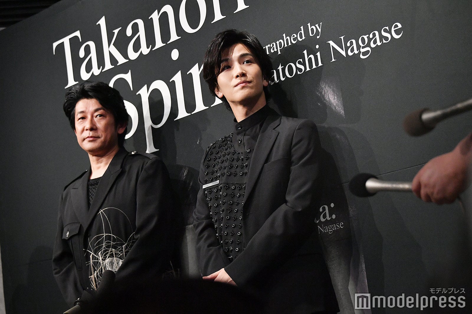 永瀬正敏、岩田剛典（C）モデルプレス