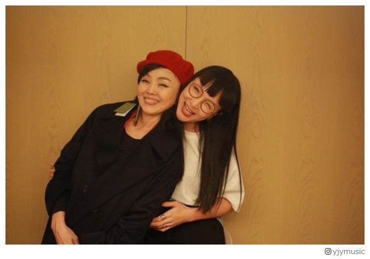 松田ゆう姫、母・松田美由紀との密着ショット公開「素敵な親子写真」「変わらない美しさ」の声