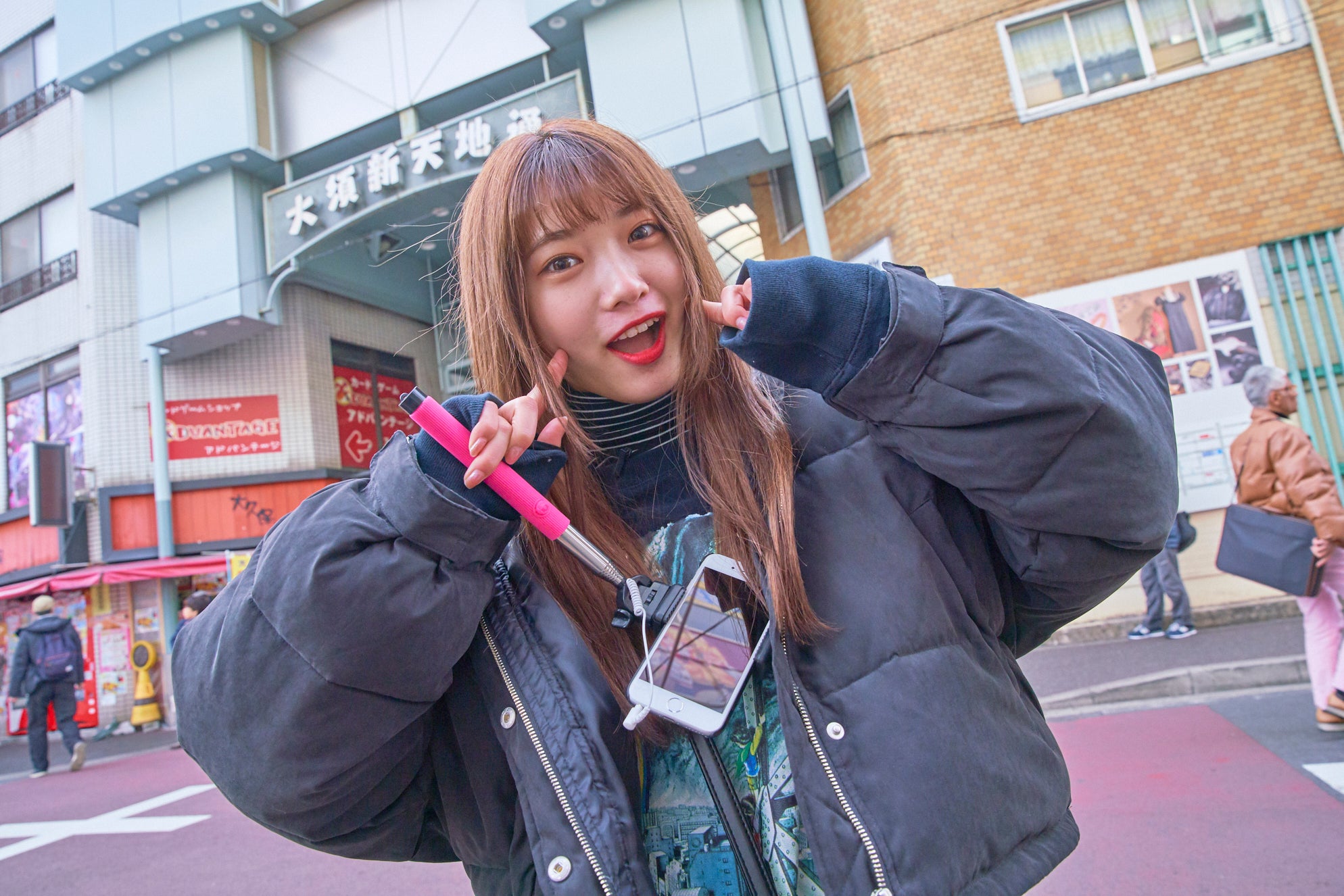 あいりる／「Popteenカバーガール戦争」（C）AbemaTV