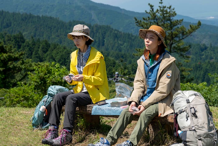 波瑠、SUMIRE/「魔法のリノベ」第1話より(C)カンテレ