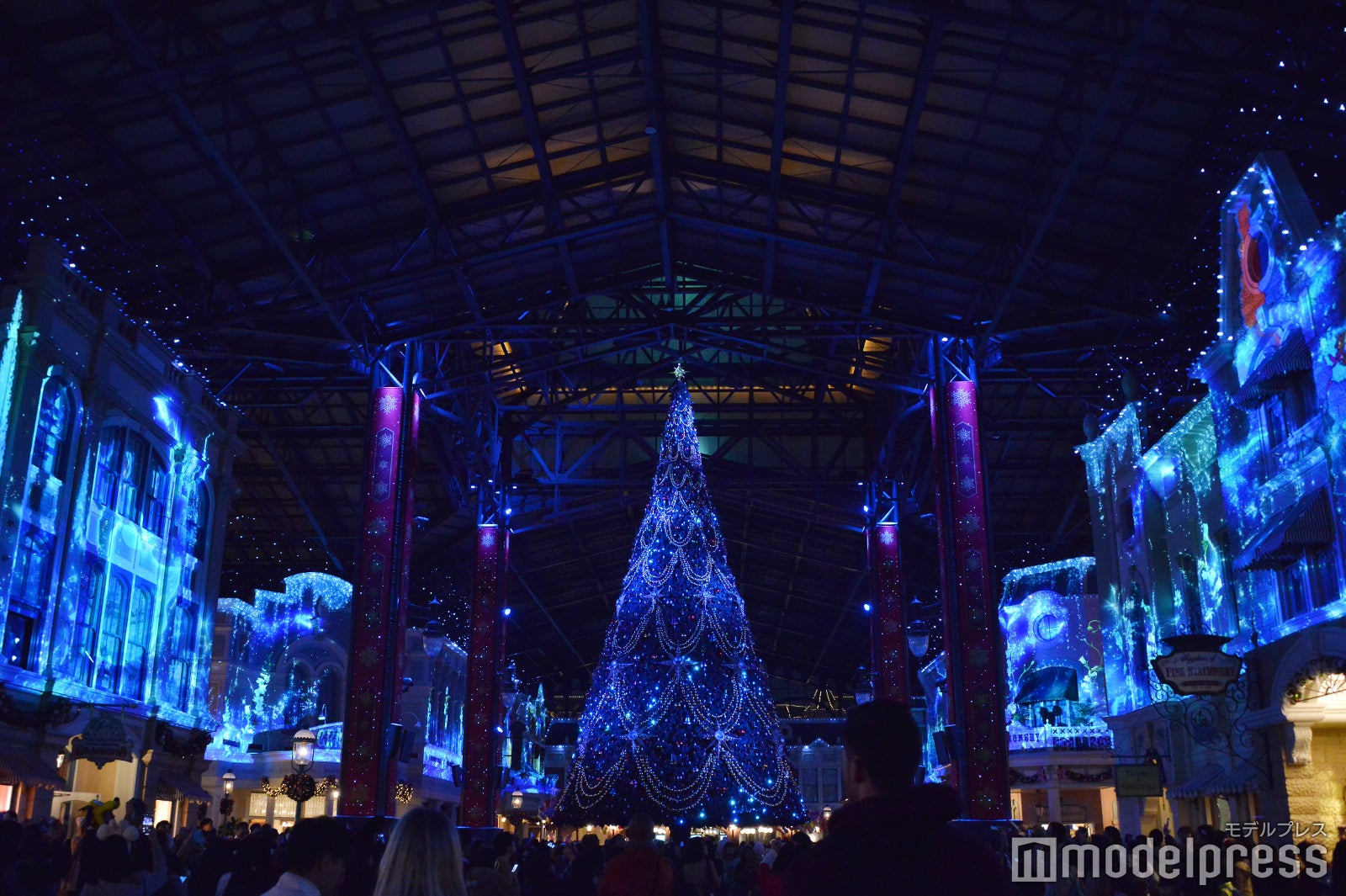 ワールドバザールの環境演出（C）モデルプレス（C）Disney